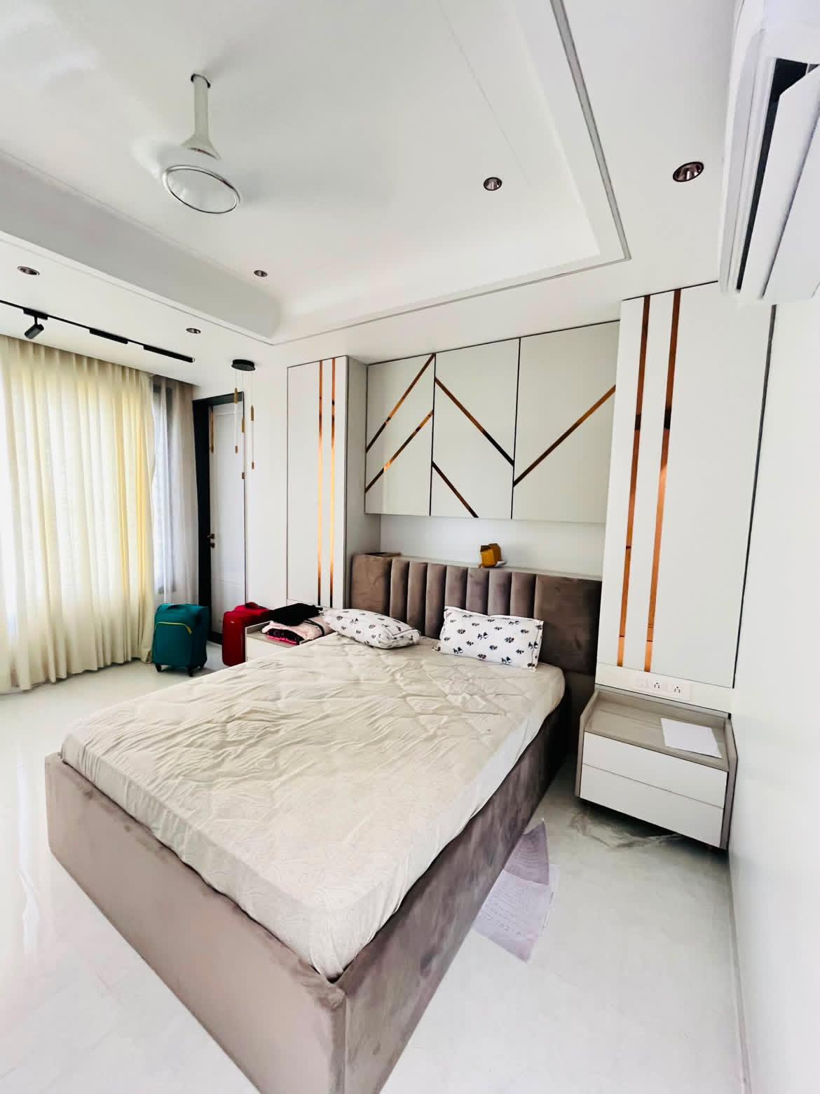 Contemporary bedroom furniture